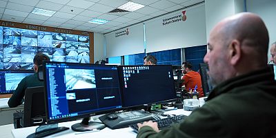 KAHRAMANMARAŞ’TA KARLA MÜCADELE: EKİPLER 7/24 GÖREVDE, TRAFİK TAKİBİ ANLIK YAPILIYOR