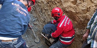 KAHRAMANMARAŞ’TA KENDİ KAZDIĞI TOPRAĞIN ALTINDA KALDI HAYATINI KAYBETTİ