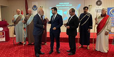 KAHRAMANMARAŞ’TA Kİ ÖDÜL GECESİNDE HERKESİ ŞAŞIRTAN ANLAR YAŞANDI!
