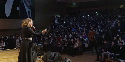KAHRAMANMARAŞ’TA KONSER VEREN AZERİN’E BÜYÜK İLGİ