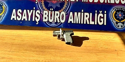 KAHRAMANMARAŞ’TA  KURU SIKI TABANCA İLE MARKET SOYDU