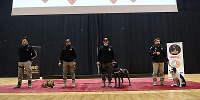 KAHRAMANMARAŞ’TA ÖĞRENCİLERİNE UYUŞTURUCU İLE MÜCADELE KONFERANSI