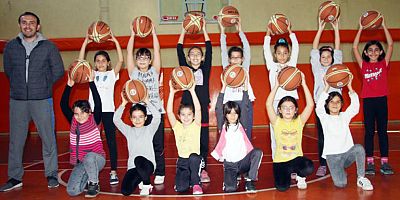 KAHRAMANMARAŞ’TA OKULLARDA BASKETBOL HEYECANI