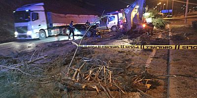 KAHRAMANMARAŞ’TA OTOMOBİL İŞ MAKİNESİNE ÇARPTI: 1 ÖLÜ