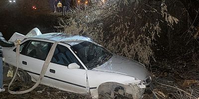 KAHRAMANMARAŞ’TA OTOMOBİL ŞARAMPOLE UÇTU: 5 YARALI