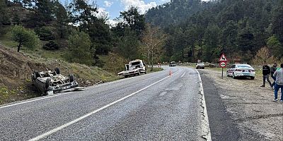 KAHRAMANMARAŞ’TA OTOMOBİL TAKLA ATTI: 2’Sİ ÇOCUK 3 YARALI