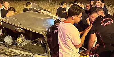 KAHRAMANMARAŞ’TA OTOMOBİL TAKLA ATTI: 2 YARALI