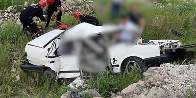 KAHRAMANMARAŞ’TA OTOMOBİL TAKLA ATTI