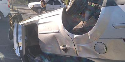 KAHRAMANMARAŞ’TA OTOMOBİL TERS DÖNDÜ: 2 YARALI