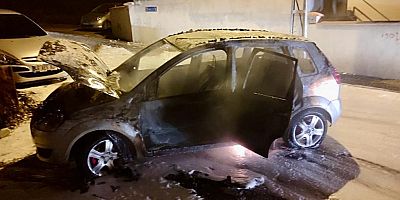 KAHRAMANMARAŞ'TA OTOMOBİL YANGINI