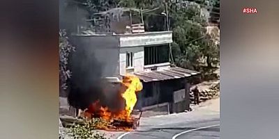 KAHRAMANMARAŞ’TA PARK HALİNDEKİ OTOMOBİL ALEV TOPUNA DÖNDÜ 