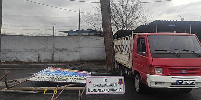 KAHRAMANMARAŞ’TA REKLAM PANO HIRSIZLARI YAKALANDI

Gaziantep te reklam pano hırsızlığı yapan ekip