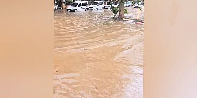 KAHRAMANMARAŞ’TA SAĞANAK YAĞIŞ HAYATI OLUMSUZ ETKİLEDİ