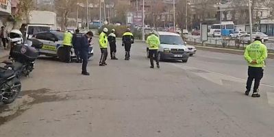KAHRAMANMARAŞ'TA SURİYELİ MÜLTECİLER, BAAS REJİMİNİN ÇÖKÜŞÜNÜ KUTLADI