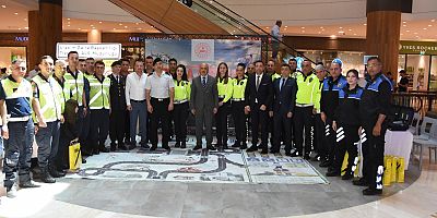 -KAHRAMANMARAŞ'TA TRAFİK GÜVENLİĞİ FARKINDALIĞI ARTIRILDI