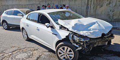 KAHRAMANMARAŞ'TA TRAFİK KAZASI: 3 YARALI
