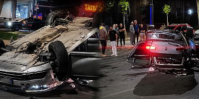 KAHRAMANMARAŞ’TA TRAFİKTE YARIŞ İDDİASI KAZAYLA SONUÇLANDI: 5 YARALI