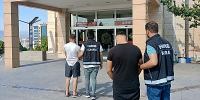 KAHRAMANMARAŞ’TA UYUŞTURUCU TACİRİ 2 KİŞİ TUTUKLANDI