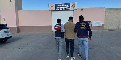 KAHRAMANMARAŞ'TA UYUŞTURUCU TİCARETİ SUÇUNDAN ARANAN 3 KİŞİ YAKALANDI