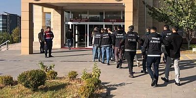 KAHRAMANMARAŞ’TA UYUŞTURUCUDAN 3 KİŞİ TUTUKLANDI