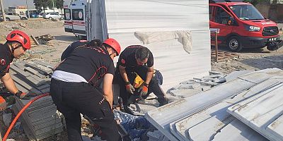 KAHRAMANMARAŞ’TA ÜZERİNE MERMER DÜŞEN İŞÇİ HAYATINI KAYBETTİ