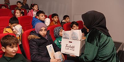 KAHRAMANMARAŞ'TA  YETİM VE ÖKSÜZ ÖĞRENCİLER DULKADİROĞLU GENÇLİK MERKEZİNDE ETKİNLİKTE BULUŞTU