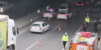 KAHRAMANMARAŞ’TA ZİNCİRLEME KAZA KORKUTTU
