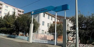 KAHRAMANMARAŞ VALİLİĞİ: 5 ÖĞRENCİNİN TEDAVİSİ SÜRÜYOR