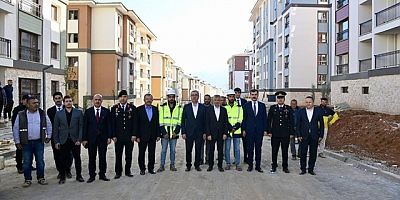 KAHRAMANMARAŞ VALİSİ ÜNLÜER, TOKİ KONUTLARINI İNCELEDİ