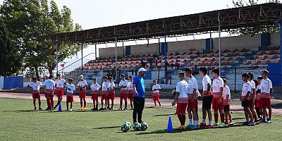 KAHRAMANMARAŞLI ÇOCUKLAR SPORLA BÜYÜYOR