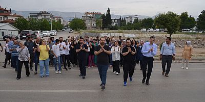 KAHRAMANMARAŞLI VATANDAŞLAR ÖLÜM YOLU İÇİN ÖNLEM İSTİYOR 