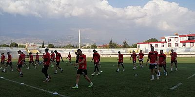 KAHRAMANMARAŞSPOR SERİK BELEDİYESPOR MAÇINA HAZIRLANIYOR