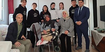 KAHRAMANMARAŞTA ÖĞRENCİLER YÜREKLERE DOKUNDU 