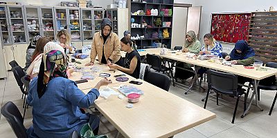 KAMEK’İN TAKI TASARIM KURSUNDA HOBİLER MESLEĞE DÖNÜŞÜYOR