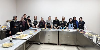 KAMEK PASTACILIK KURSU KADINLARA YENİ KAPILAR AÇIYOR
