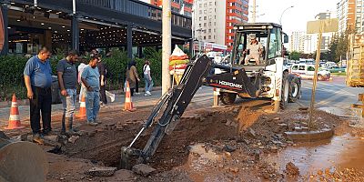 KARASU BULVARI’NDAKİ İÇMESUYU ARIZASINA KASKİ’DEN MÜDAHALE