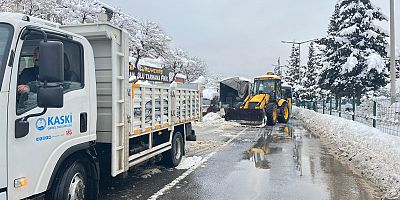 KASKİ’DEN KARLA MÜCADELEYE GÜÇLÜ DESTEK