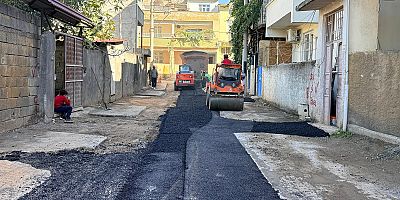 KASKİ, DULKADİROĞLU’NDA BOZULAN YOLLARI BİR BİR ONARIYOR
