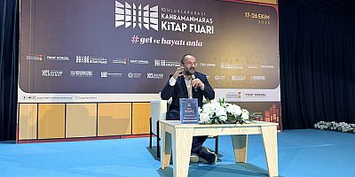 KİTAP FUARI, SON GÜNÜNDE TAHA KILINÇ SÖYLEŞİSİYLE DEVAM ETTİ