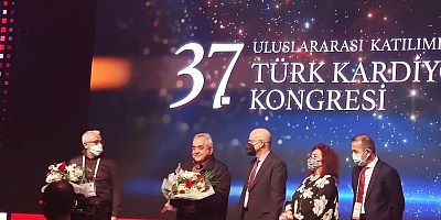 KİÜ REKTÖRÜ PROF. DR. SAMİ ÖZGÜL, “37. ULUSLARARASI KATILIMLI TÜRK KARDİYOLOJİ KONGRESİ’NDE” ÖDÜL ALDI