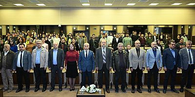 KSÜ’DE “ÇANAKKALE SAVAŞLARI VE ÖNEMİ” KONULU KONFERANS DÜZENLENDİ