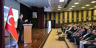 KSÜ’DE KÜRESEL BELİRSİZLİK ORTAMINDA YENİ ORTADOĞU JEOPOLİTİĞİ KONUŞULDU