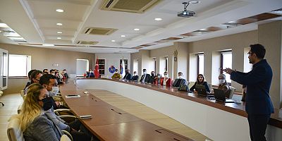 KSÜ’DE YUNUS EMRE, AHİ EVRAN, HACI BEKTAŞ VELİ VE MEHMET AKİF ERSOY SEMİNERLERİ VERİLDİ
