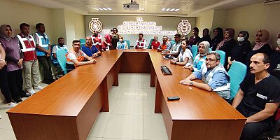 Kahramanmaraş Sütçü İmam Üniversitesi (KSÜ) Sağlık Uygulama ve Araştırma Hastanesi Afet ve Acil Durum (AFAD) birimi tarafından geniş katılımlı olarak hastane personeline deprem ve diğer acil durumlard