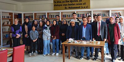 KÜTÜPHANE SÖYLEŞİLERİ GENÇLERLE BULUŞMAYA DEVAM EDİYOR