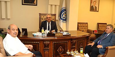 MEHMET KANBUR’DAN  REKTÖR ÖZGÜL’E ZİYARET