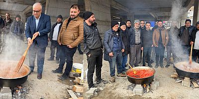 MEHMET KAYA 12. YERİN DÖNÜŞÜMÜNDE KURBAN KESTİ