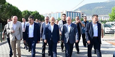 MİLLİ EĞİTİM BAKANI PROF. DR. YUSUF TEKİN, KSÜ KONTEYNER KENTİ ZİYARET ETTİ