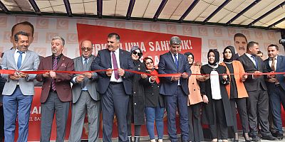 MİTİNG GİBİ AÇILIŞ!