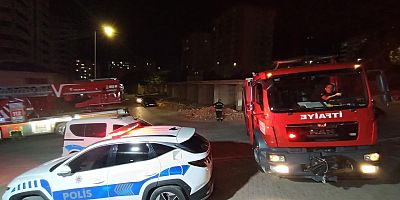 OCAĞIN ÜSTÜNDE UNUTULAN YEMEK YANGIN ÇIKARDI 